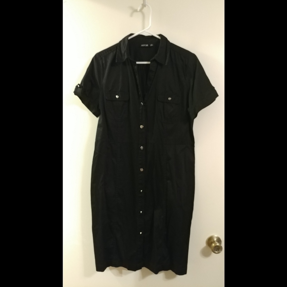 Apt 9 SZ 16 black button down dress
